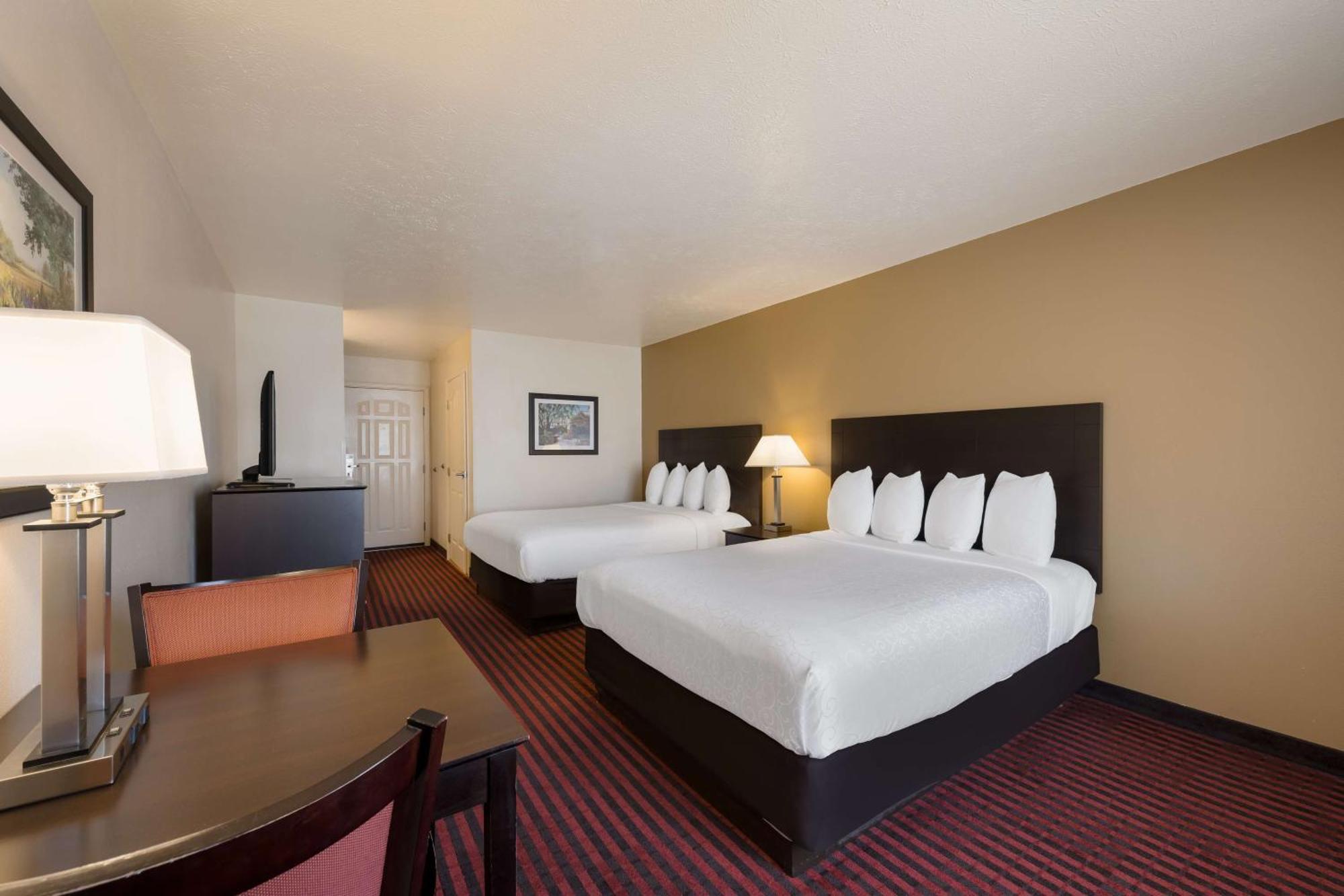 Best Western Salinas Valley Inn & Suites Exterior foto